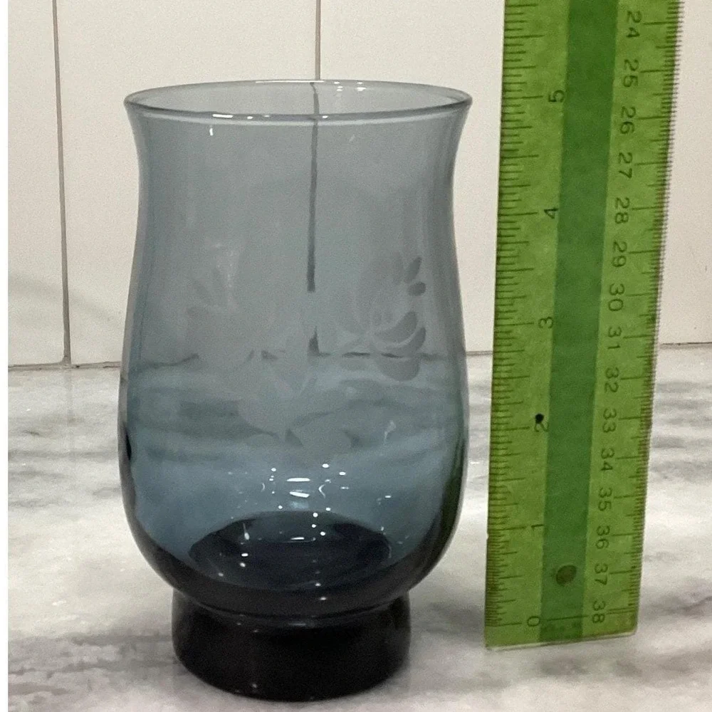 Pfaltzgraff Yorktowne Blue Tumblers, Set of 4, Vintage Etched Floral Design‎